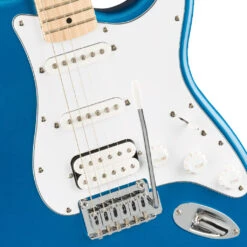 Squier - Affinity Series™ Stratocaster® HSS Pack, Maple Fingerboard, Lake Placid Blue, Gig Bag, 15G - 240V AU -Guitar Instrument Store 0372820302 6