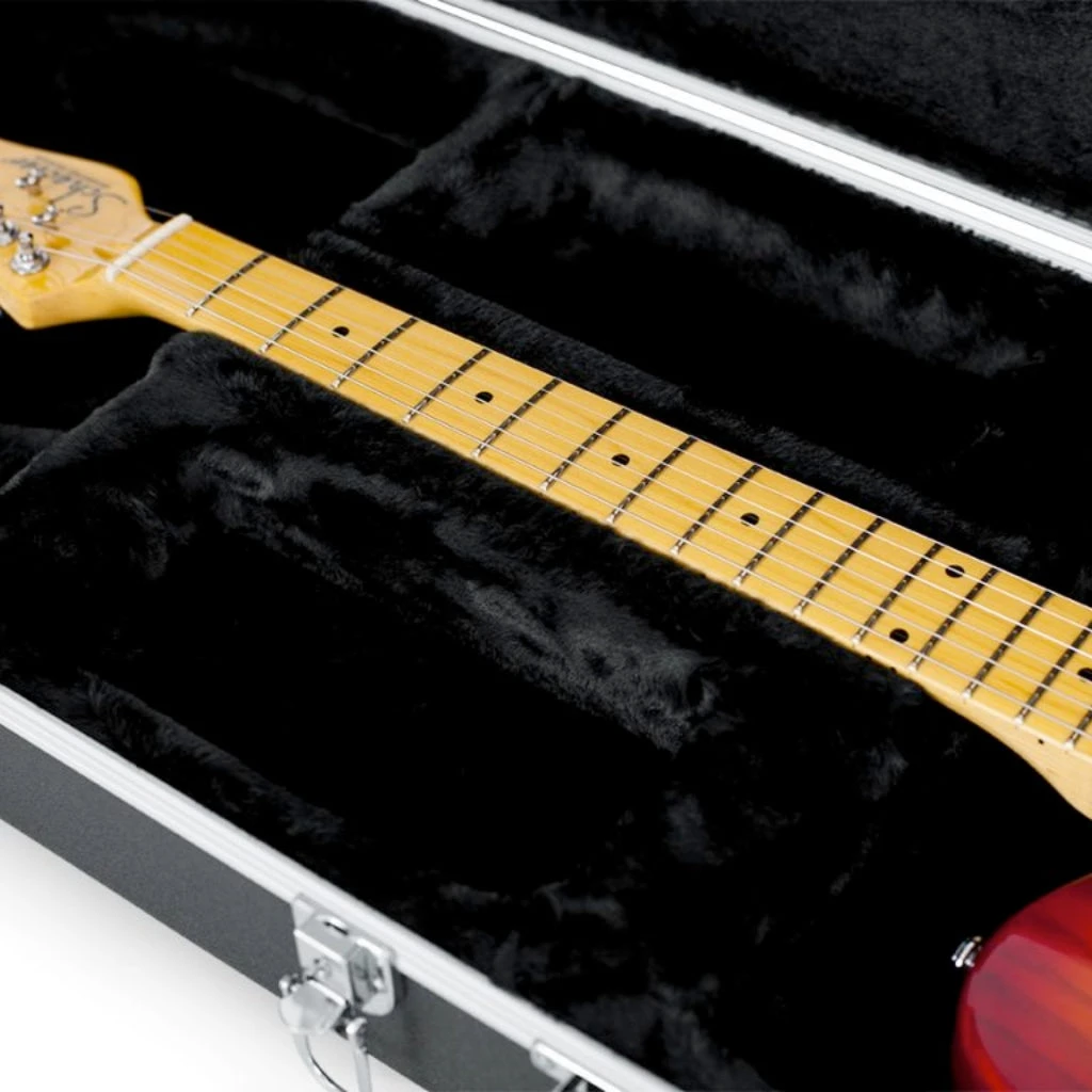 Gator GC-ELECTRIC-A Deluxe Molded Case For Electric Guitar 6 Gator GC-ELECTRIC-A Deluxe Molded Case For Electric Guitar - Image 6